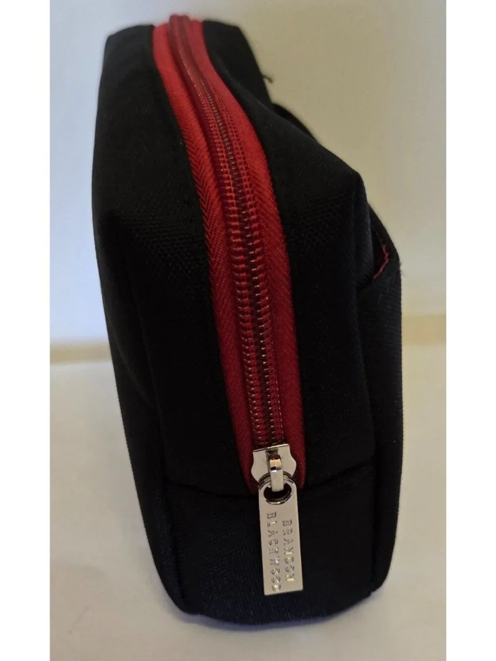 Brandon Blackwood American Airline Amenity Toiletry Bag Travel Designer Trendy